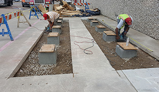 Sidewalk concrete construction